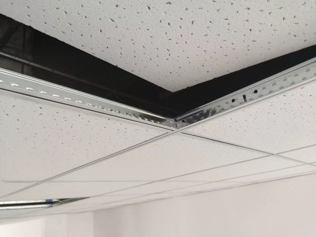 FIBER CEILING TILES 600X600X15MM